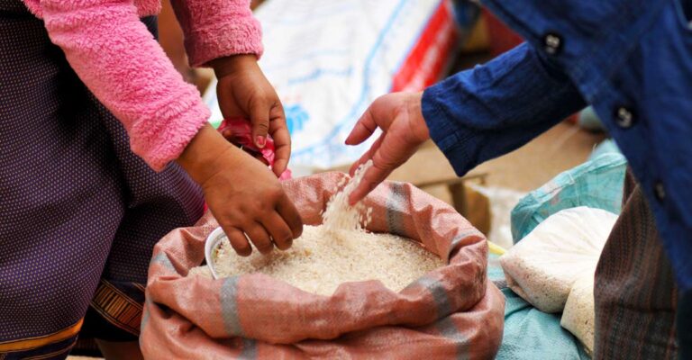 मुफ्त राशन लेने वालों की हो गई बल्ले-बल्ले! केंद्र सरकार ने किया बड़ा बदलाव, अगले साल से पूरे देश में लागू होगा नियम