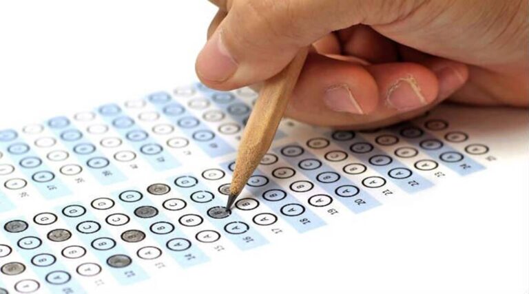 भर्ती घोटाला : OMR शीट में 3 और SSC सर्वर में मिले 53 नंबर ! हाईकोर्ट ने SSC से मांगा जवाब