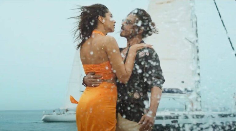 Besharam Rang Deepika Padukone : दीपिका की बिकिनी और फिल्म के नाम पर मचा घमासान