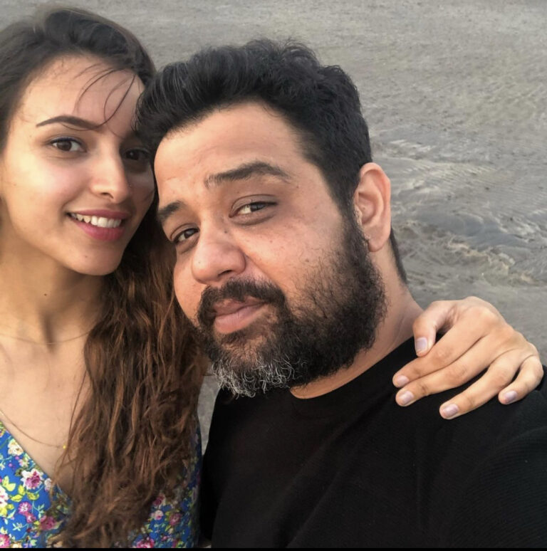 Anushka Sharma Brother: बॉलीवुड एक्ट्रेस अनुष्का शर्मा के भाई इस फेमस एक्ट्रेस को कर रहे हैं डेट, शेयर की तस्वीर