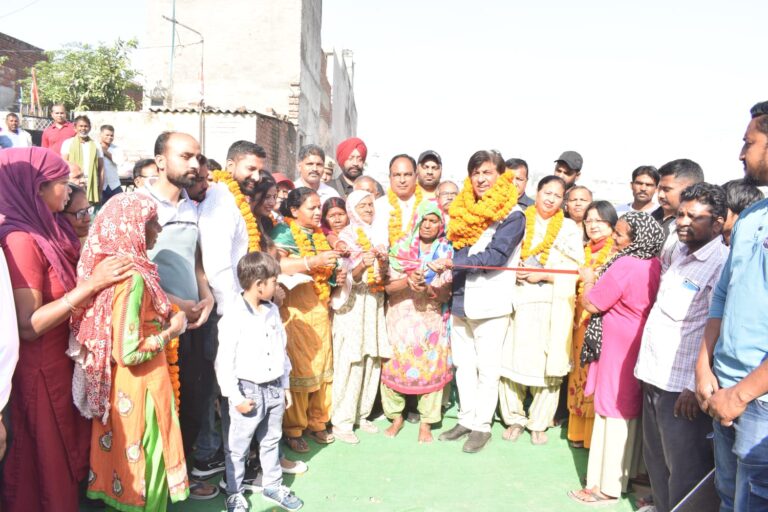 कैबिनेट मंत्री जिंपा ने वार्ड नंबर 15 में 34 लाख रुपए की लागत से लग रहे ट्यूबवेल के कार्य की करवाई शुरुआत