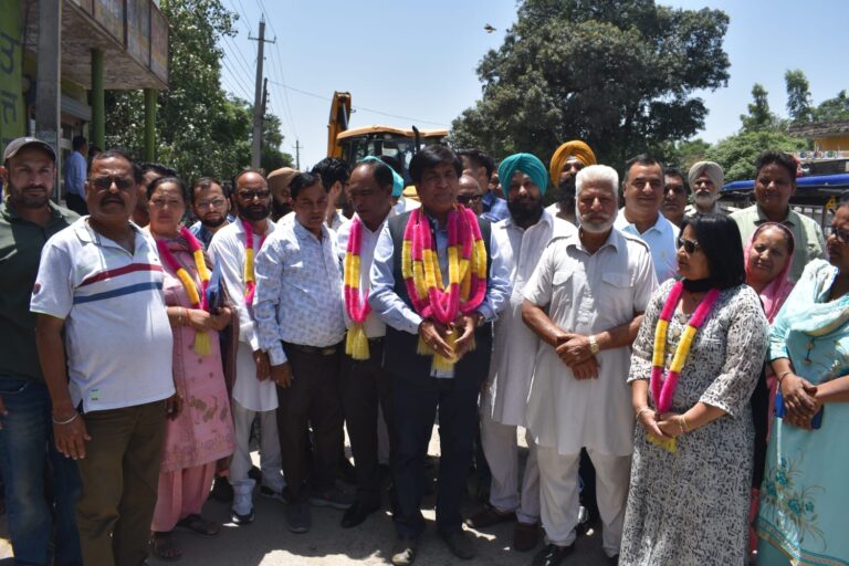 कैबिनेट मंत्री जिंपा ने होशियारपुर-चिंतपूर्णी रोड के निर्माण कार्य की करवाई शुरुआत