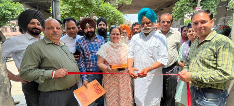 मान ने पुराना सतनामपुरा में जी.आई. पाईप लाईन बिछाने के काम का करवाया शुभारंभ