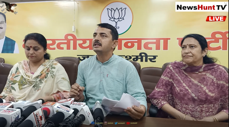 Jammu Live: भाजपा के प्रवक्ता आरएस पठानिया भाजपा मुख्यालय । News Hunt