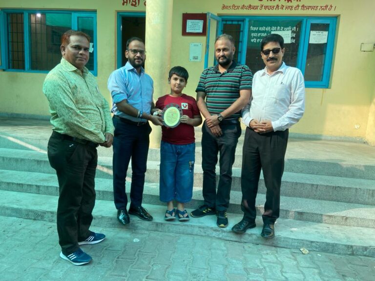 मास्टर अभिराज सिंह राणा ने अपनी पॉकेट मनी से ‘सांझी रसोई’ प्रोजेक्ट में योगदान दिया