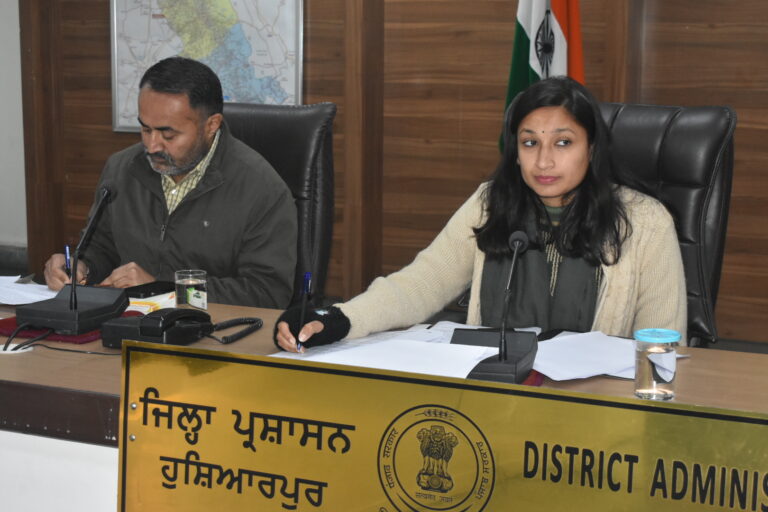 Republic Day will be celebrated with patriotism and enthusiasm : DC Hoshiarpur