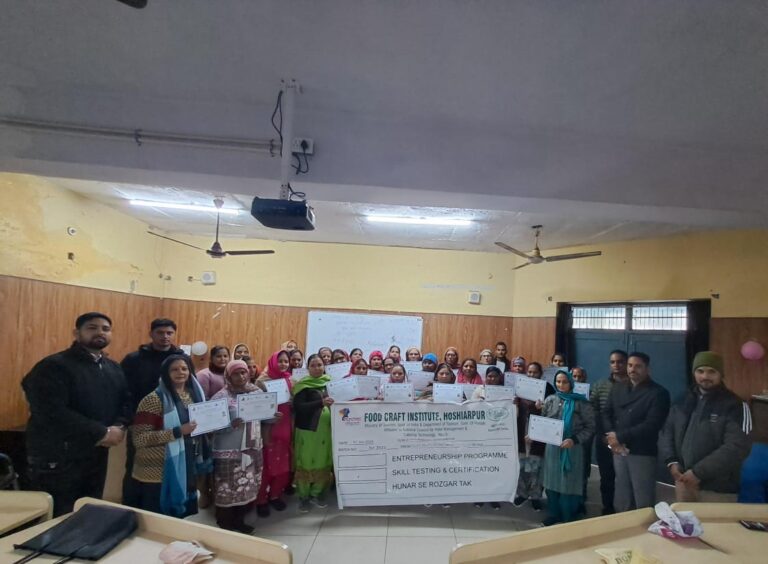 ਸਰਕਾਰੀ ਫੂਡ ਕਰਾਫਟ ਇੰਸਟੀਚਿਊਟ ਨੇ ਮਿਡ-ਡੇ-ਮੀਲ ਕੁੱਕਾਂ ਨੂੰ ਦਿੱਤੀ ਟ੍ਰੇਨਿੰਗ