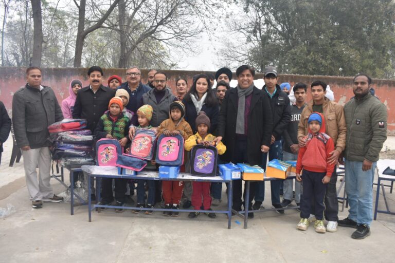 कैबिनेट मंत्री जिंपा व डिप्टी कमिश्नर ने चिल्ड्रन होम में बच्चों के साथ मनाई लोहड़ी