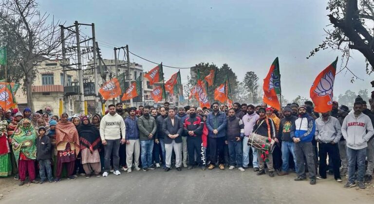 एनडीए भाजपा सरकार कर रही देश में सर्वपक्षीय विकासः डा. रमन घई