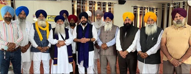 गुरुद्वारा श्री गुरु हरगोबिंद गढ़ भोगपुर में नतमस्तक हुए शिअद (ब) के हलका (शहरी) इंचार्ज
