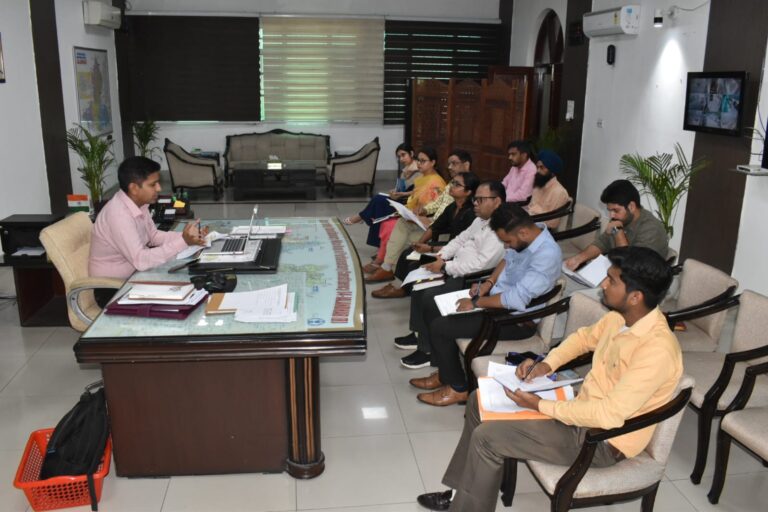 वोट प्रतिशतता बढ़ाने के लिए जिला चुनाव अधिकारी द्वारा स्वीप गतिविधियों में तेजी लाने पर जोर