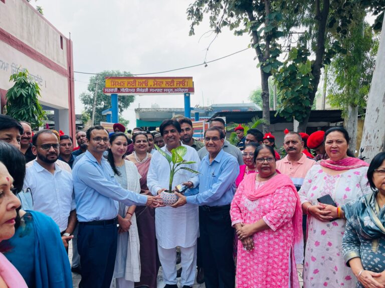 आर्थिक रूप से कमजोर वर्ग के विद्यार्थियों के लिए वरदान साबित होगा ज़िले का पहला मॉडल कोचिंग सैंटर: ब्रम शंकर जिम्पा