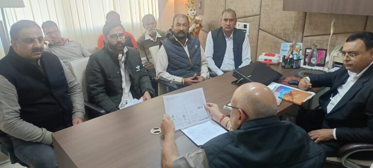 हमेशा पंजीकृत ट्रेवल एजेंटों के माध्यम तथा कानूनी विधि से जाएं विदेश : खन्ना