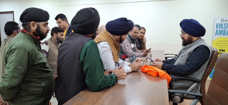 Dr. Narinder Singh holds public darbar at BJP headquarters